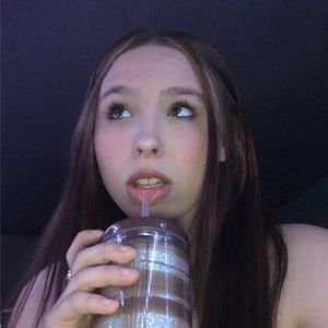 Meet your Posher, Katelyn